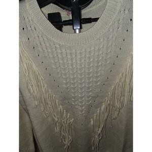 Umgee USA Sweater Size M. Cable Knit Front With Fringe. 23 " PTP,  25" Long. ...